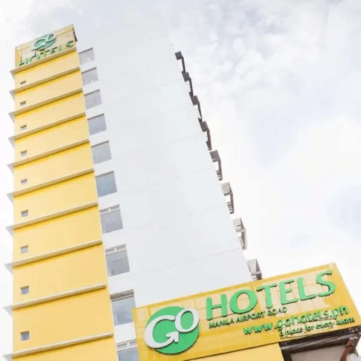Go Hotel Airport Road building view